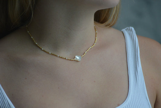 Pearl Clover Choker