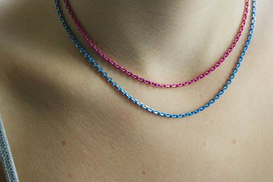 Blue and gold chain choker